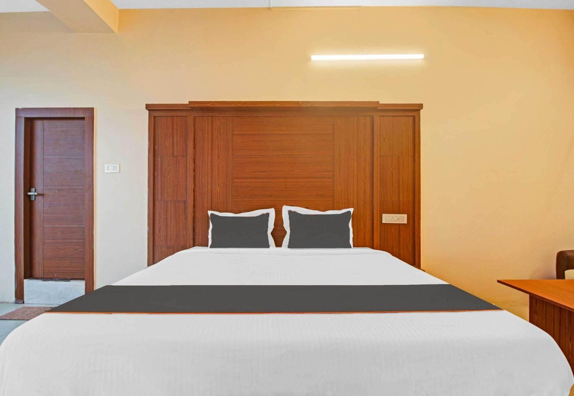 Super Collection O Hotel Aqua Villa Near Netaji Subhash Chandra Bose International Airport Gauripur  ภายนอก รูปภาพ